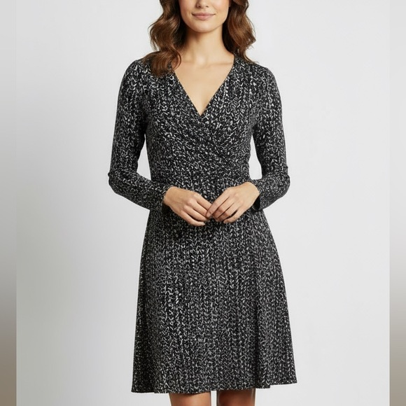 Chaps Dresses & Skirts - CHAPS Women’s Wrap dress size L